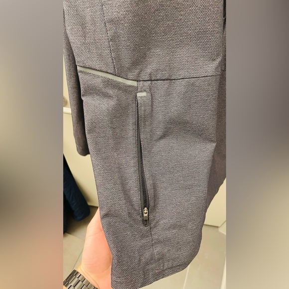 Lululemon Half Zip Jacket - Picture 6 of 10